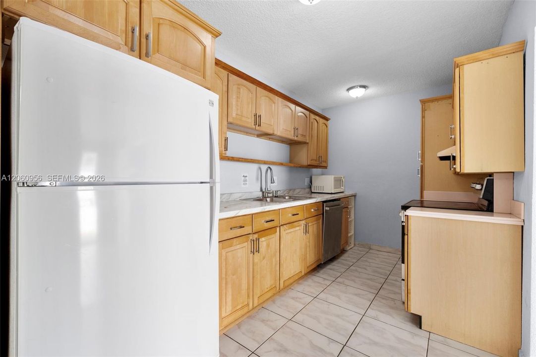 В аренду: $2,900 (3 спален, 2 ванн, 0 Квадратных фут)