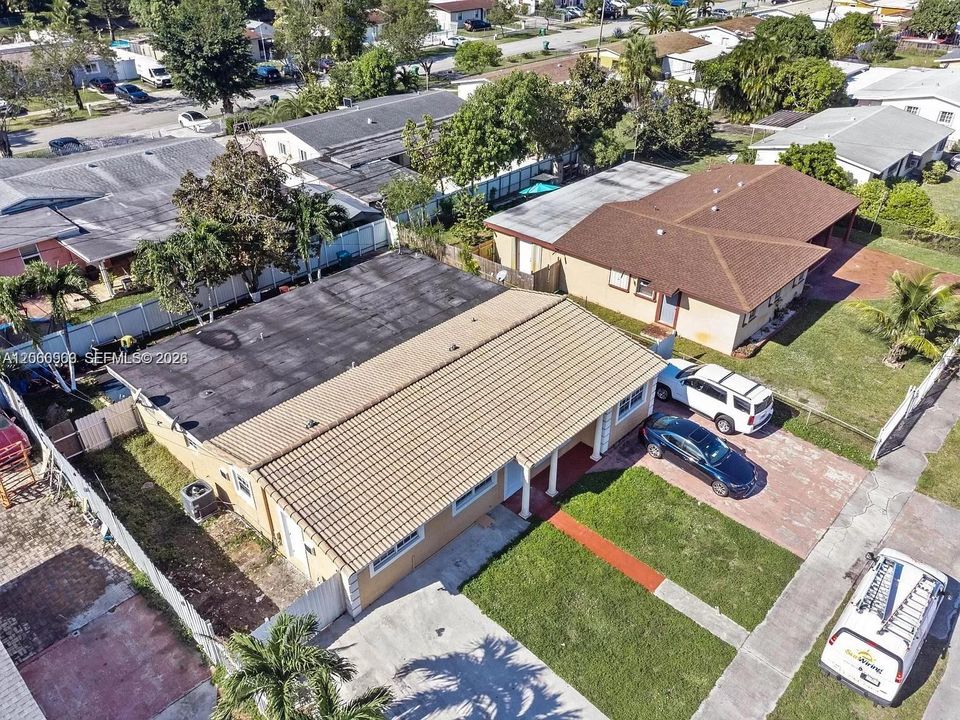 For Rent: $1,500 (1 beds, 1 baths, 2298 Square Feet)