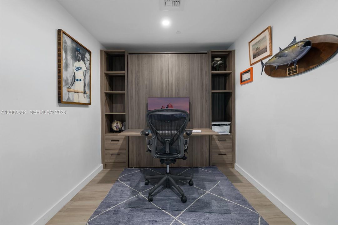 В аренду: $5,200 (1 спален, 2 ванн, 880 Квадратных фут)