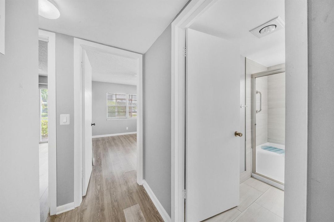 5 Foyer