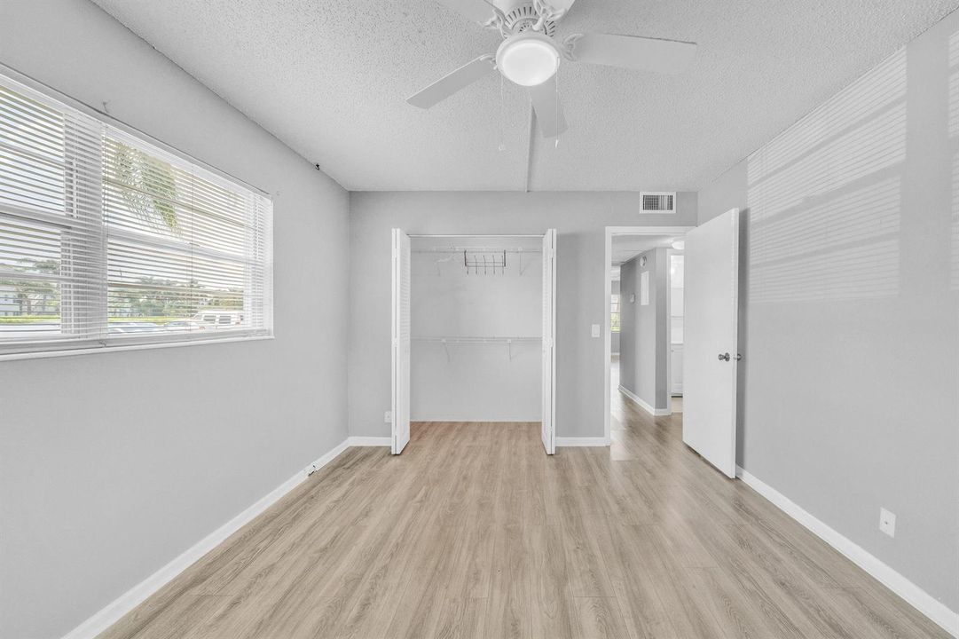 6 Guest Bedroom A (2)