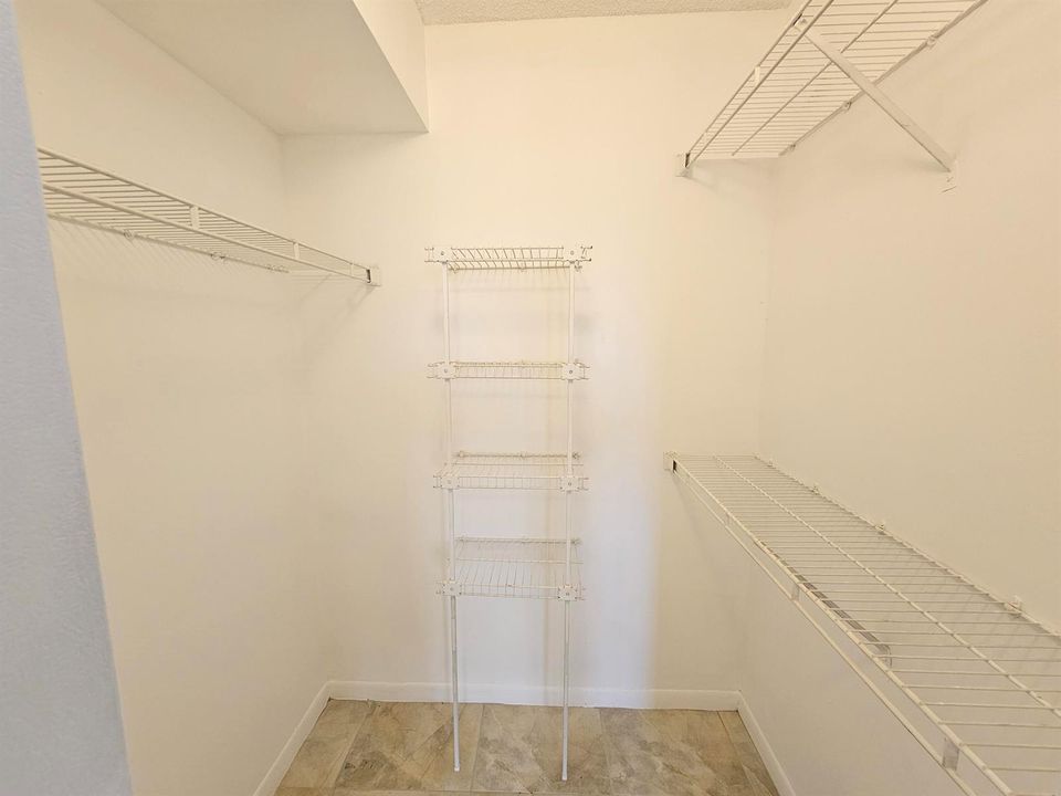 Bedroom 2 (2)
