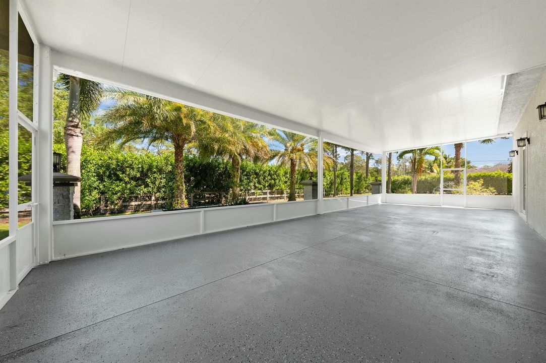 Screen enclosed patio