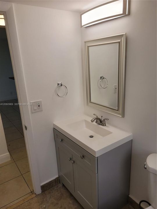 В аренду: $2,200 (3 спален, 2 ванн, 1167 Квадратных фут)