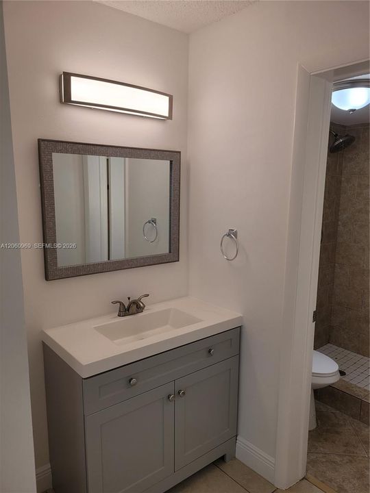 В аренду: $2,200 (3 спален, 2 ванн, 1167 Квадратных фут)