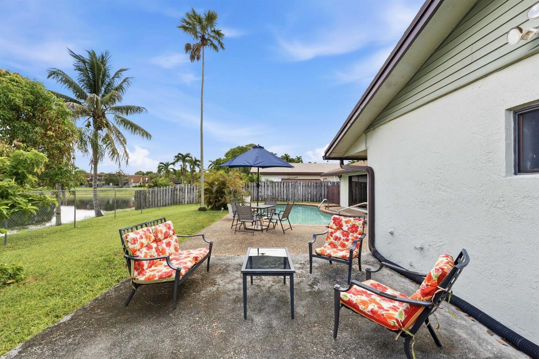 9437 NW 46th Ct_041