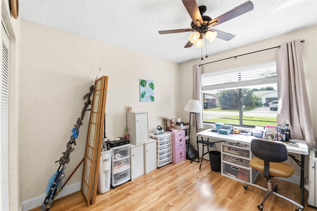 9437 NW 46th Ct_008