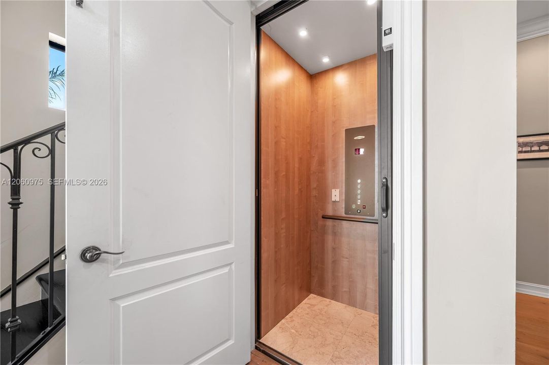 На продажу: $1,485,000 (3 спален, 3 ванн, 3082 Квадратных фут)