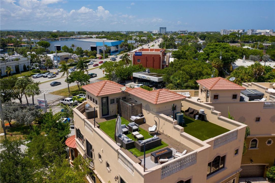 На продажу: $1,485,000 (3 спален, 3 ванн, 3082 Квадратных фут)