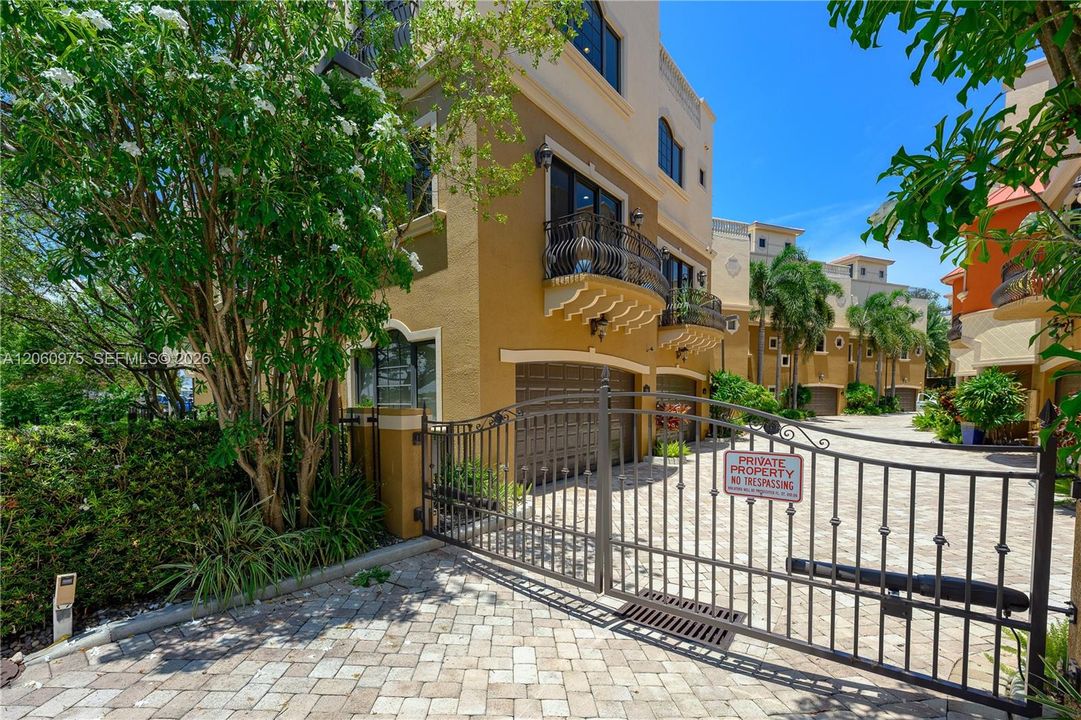 На продажу: $1,485,000 (3 спален, 3 ванн, 3082 Квадратных фут)
