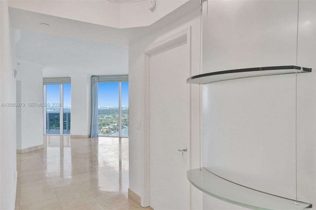 В аренду: $6,900 (2 спален, 2 ванн, 1380 Квадратных фут)
