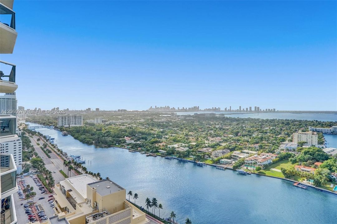 В аренду: $6,900 (2 спален, 2 ванн, 1380 Квадратных фут)