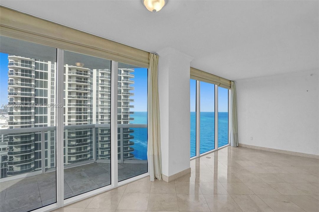 В аренду: $6,900 (2 спален, 2 ванн, 1380 Квадратных фут)
