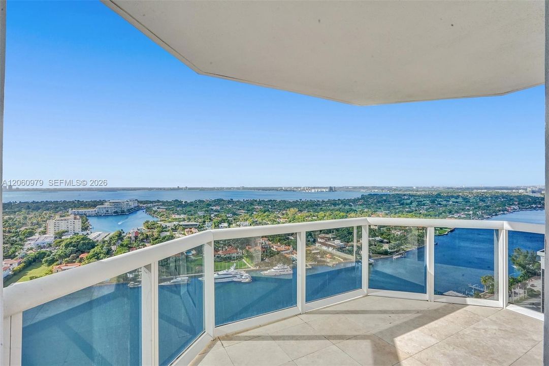 В аренду: $6,900 (2 спален, 2 ванн, 1380 Квадратных фут)