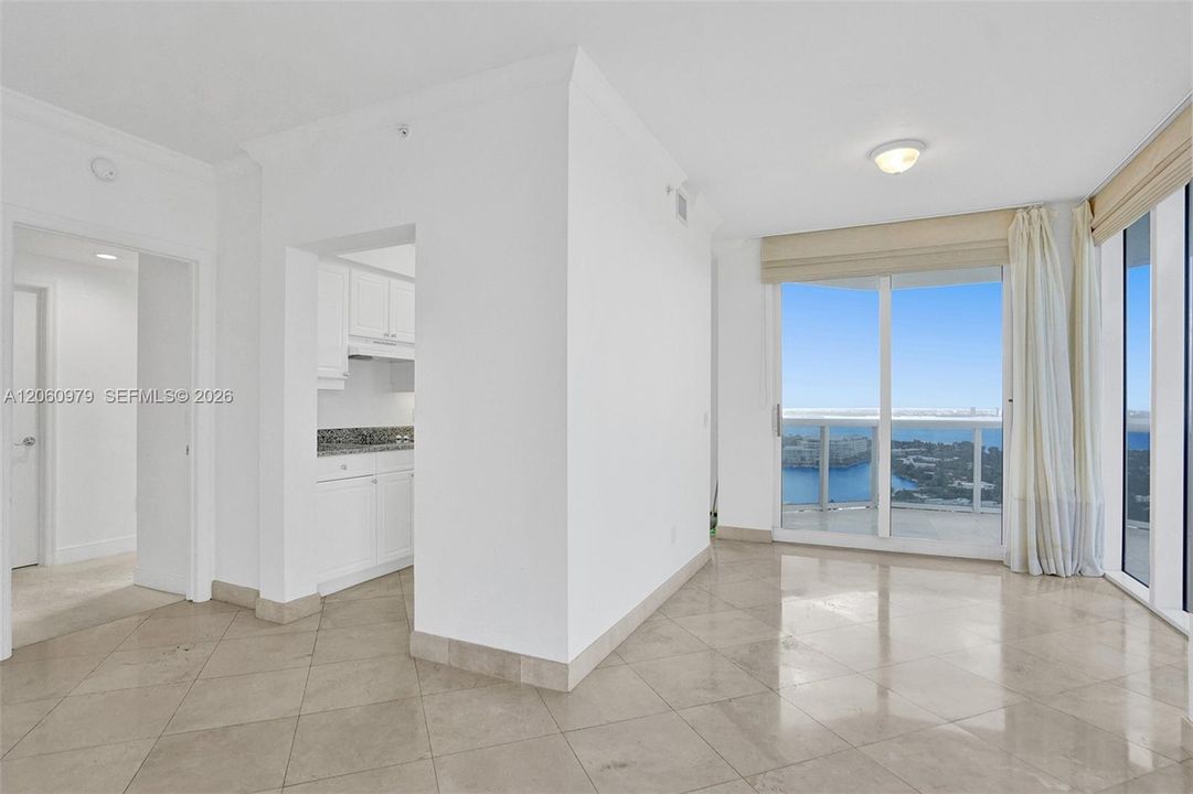 В аренду: $6,900 (2 спален, 2 ванн, 1380 Квадратных фут)
