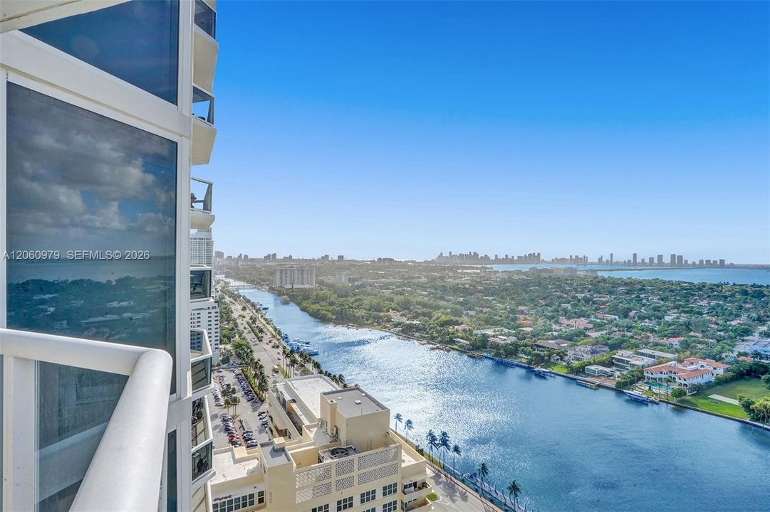 В аренду: $6,900 (2 спален, 2 ванн, 1380 Квадратных фут)