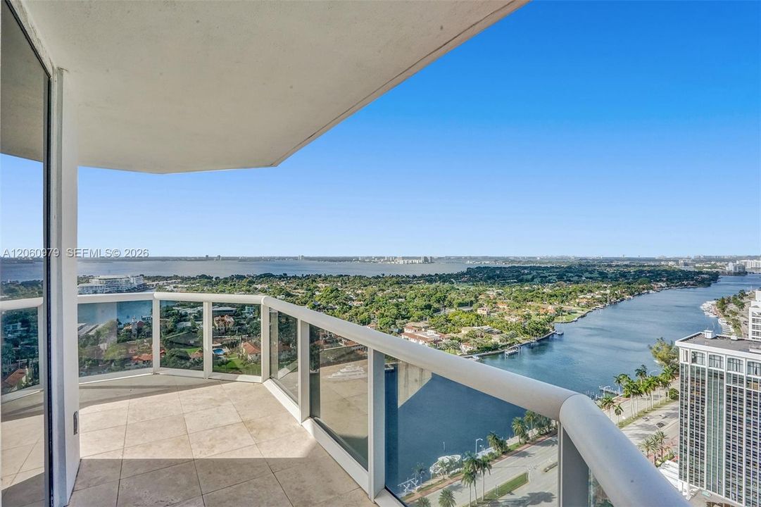 В аренду: $6,900 (2 спален, 2 ванн, 1380 Квадратных фут)