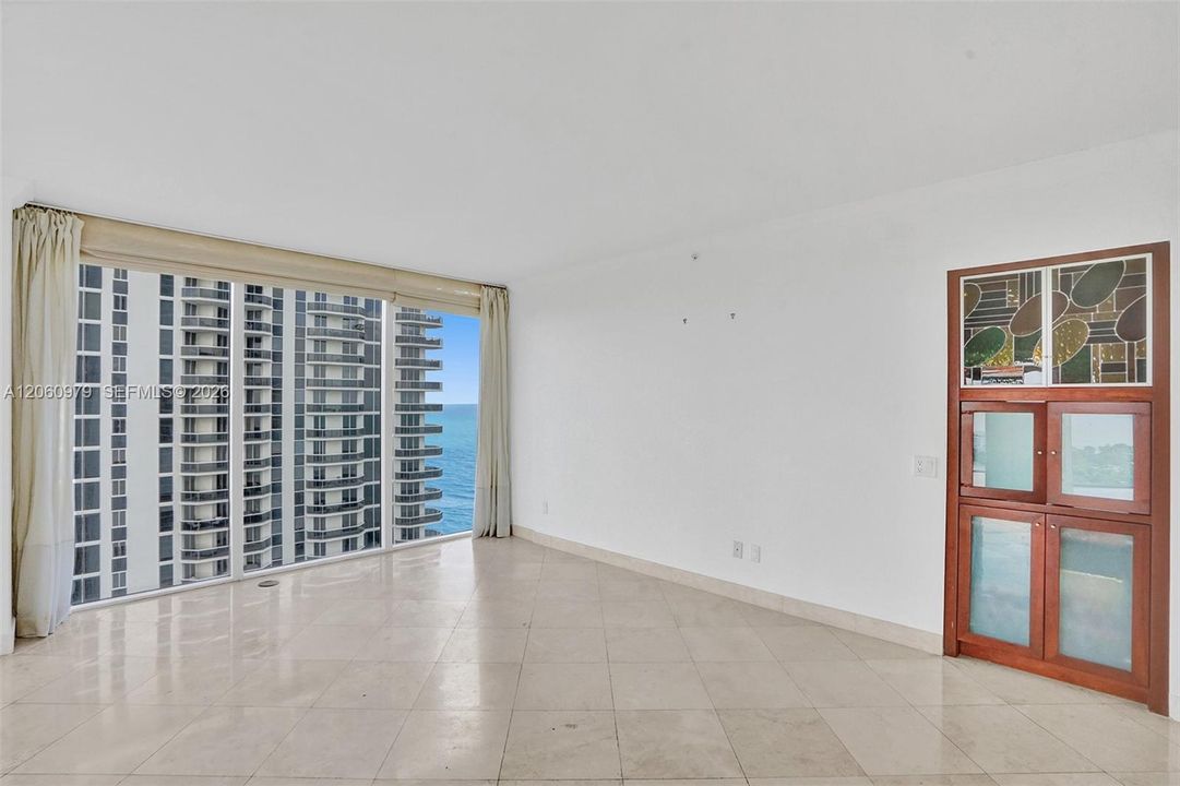 В аренду: $6,900 (2 спален, 2 ванн, 1380 Квадратных фут)