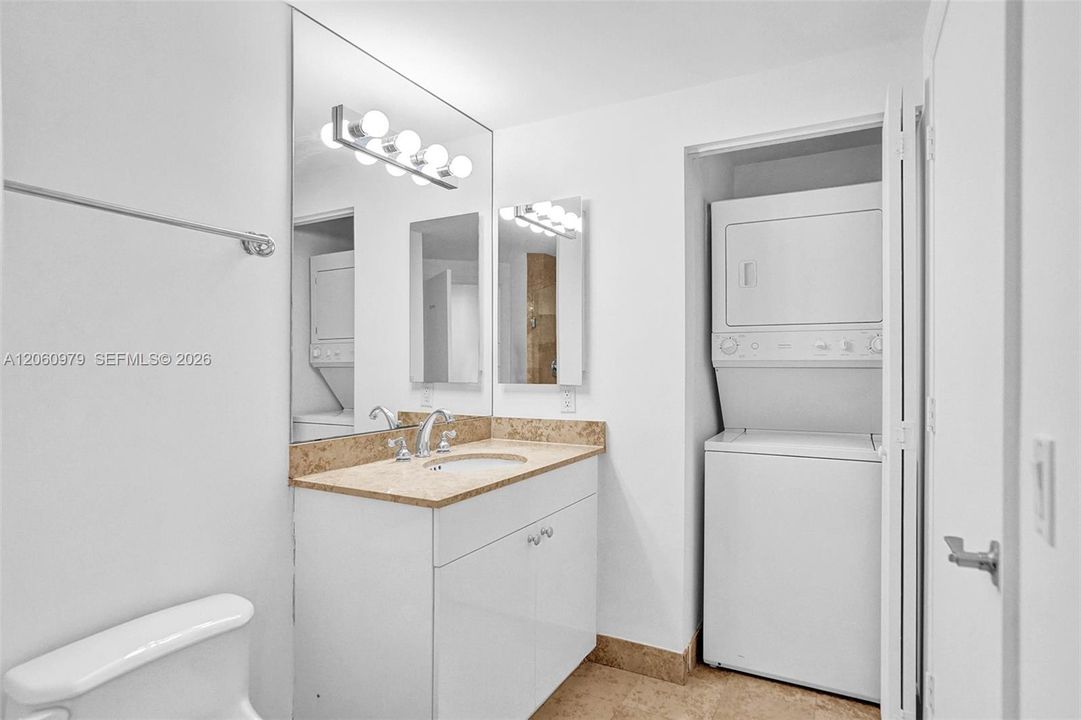 2nd bathroom