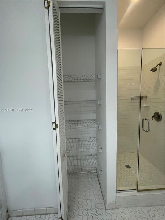 На продажу: $475,000 (2 спален, 2 ванн, 1216 Квадратных фут)