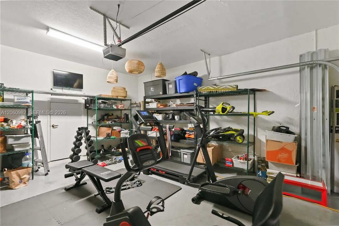 В аренду: $5,959 (5 спален, 3 ванн, 2342 Квадратных фут)