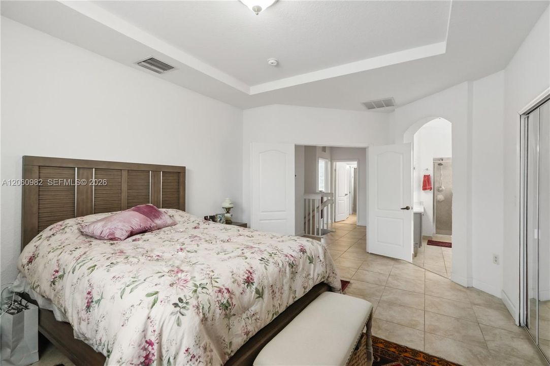 В аренду: $5,959 (5 спален, 3 ванн, 2342 Квадратных фут)