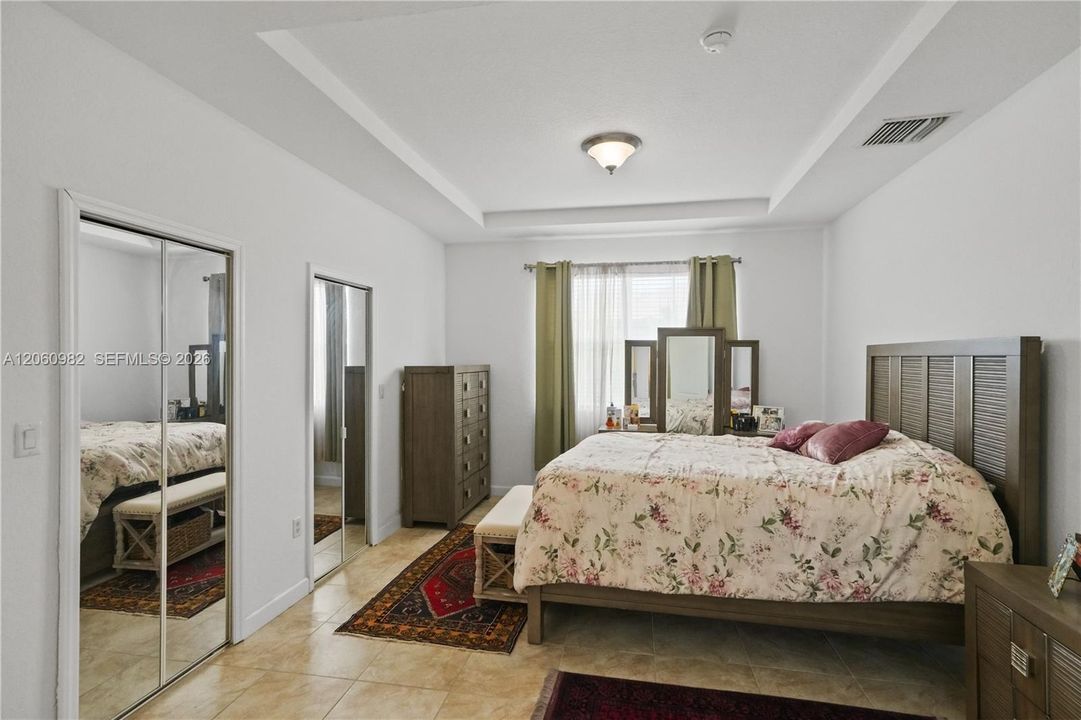 В аренду: $5,959 (5 спален, 3 ванн, 2342 Квадратных фут)