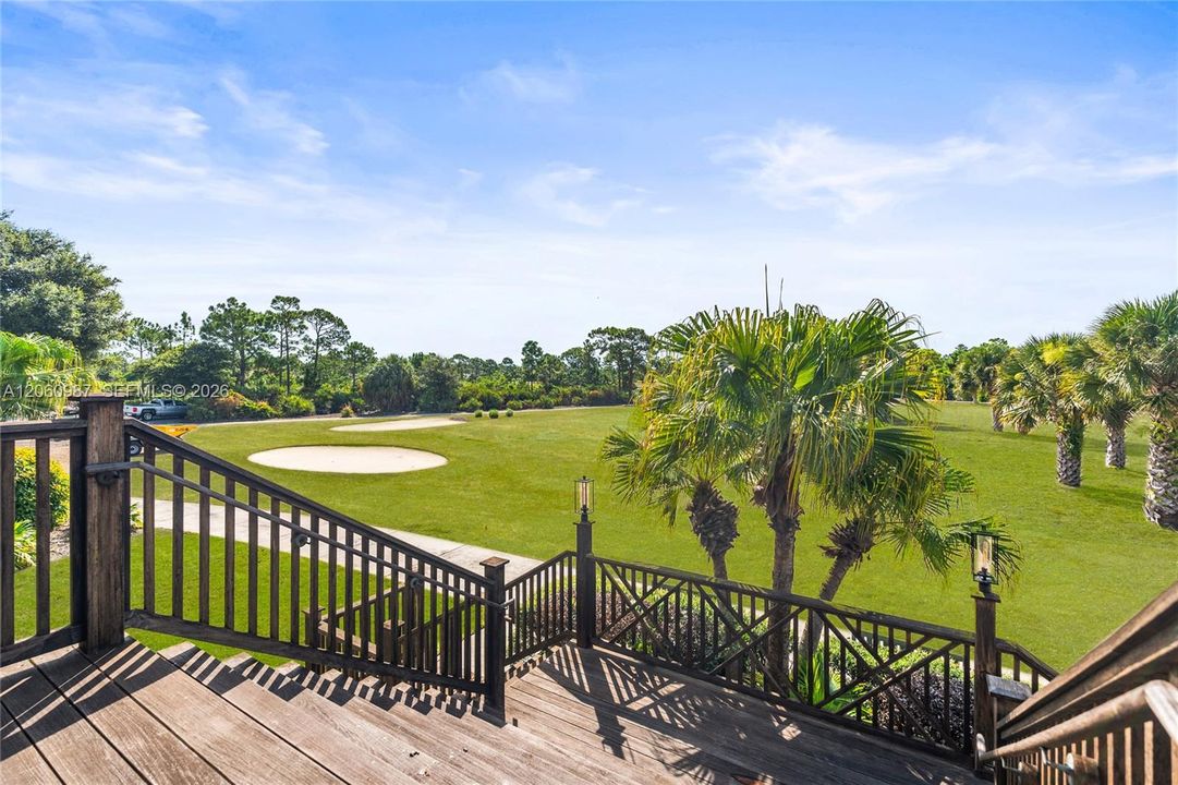 12-hole par-3 golf course