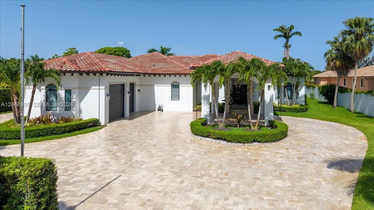 На продажу: $3,350,000 (6 спален, 6 ванн, 4014 Квадратных фут)