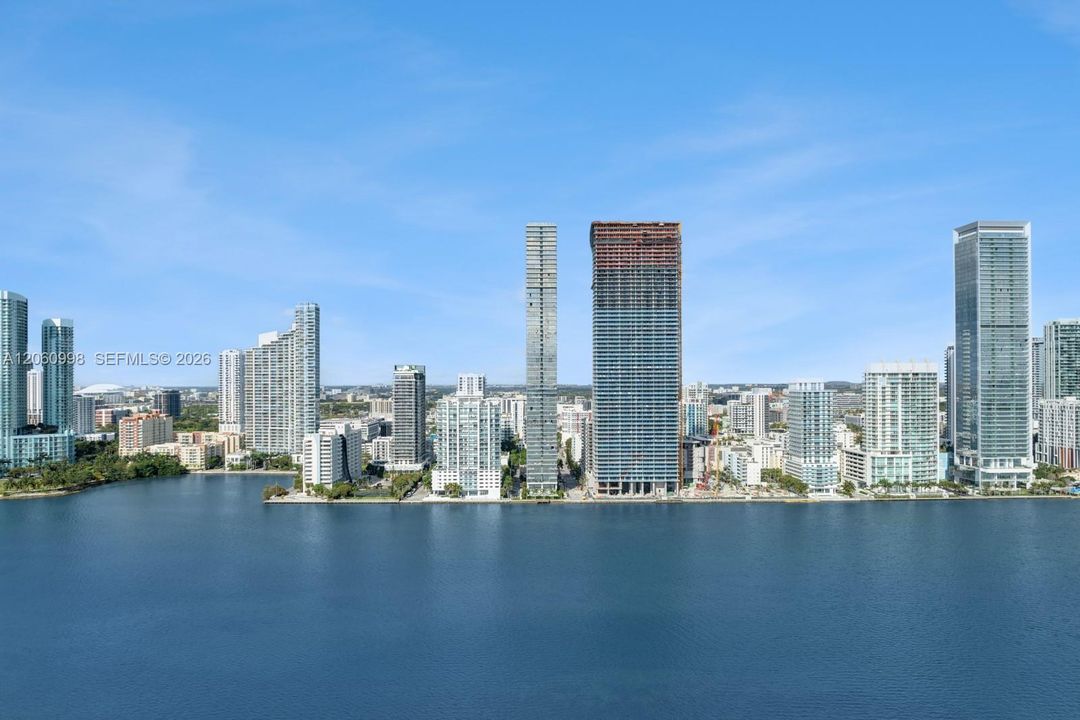 En Venta: $19,999,999 (0 camas, 0 baños, 13779 Pies cuadrados)