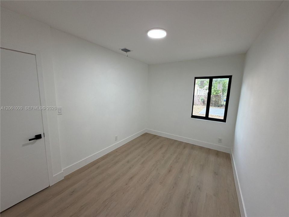 En Venta: $439,900 (2 camas, 1 baños, 872 Pies cuadrados)