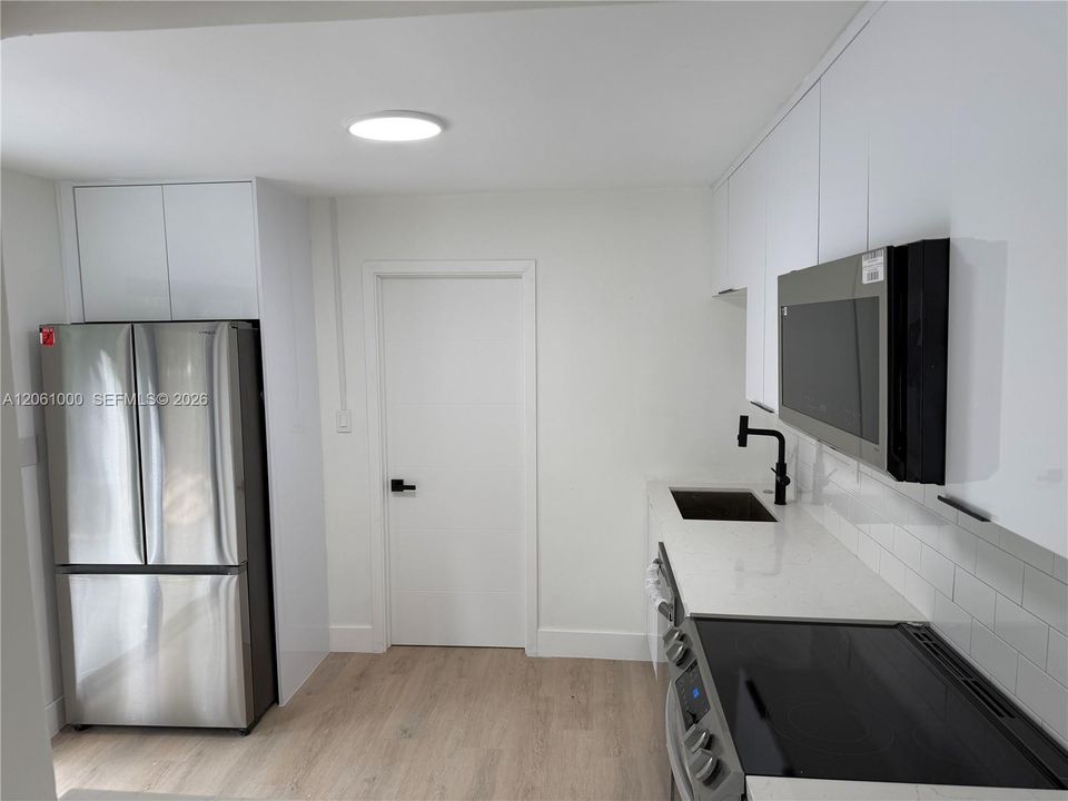 En Venta: $439,900 (2 camas, 1 baños, 872 Pies cuadrados)