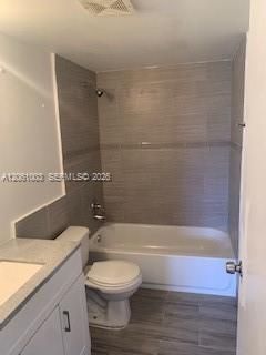 В аренду: $2,300 (2 спален, 2 ванн, 1428 Квадратных фут)