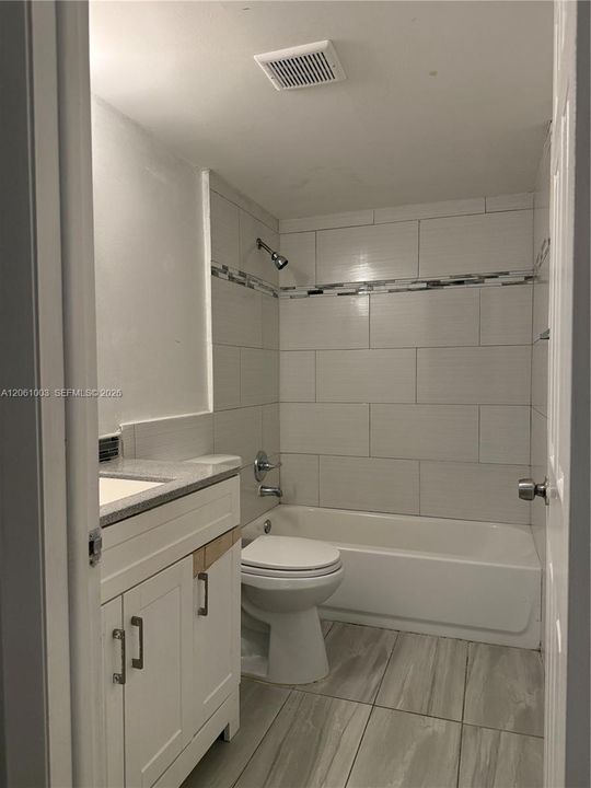 В аренду: $2,300 (2 спален, 2 ванн, 1428 Квадратных фут)