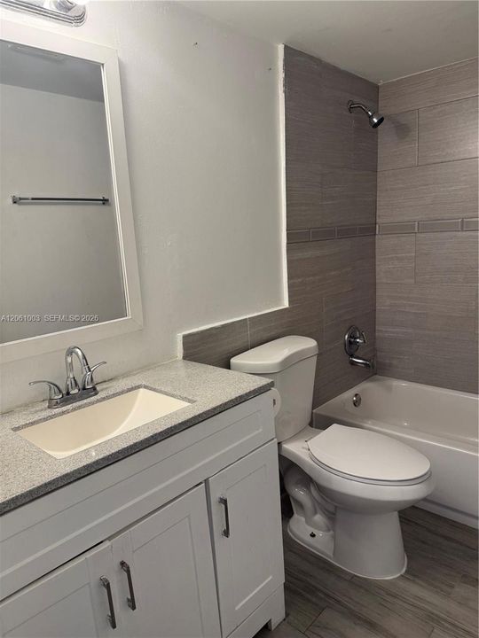 В аренду: $2,300 (2 спален, 2 ванн, 1428 Квадратных фут)