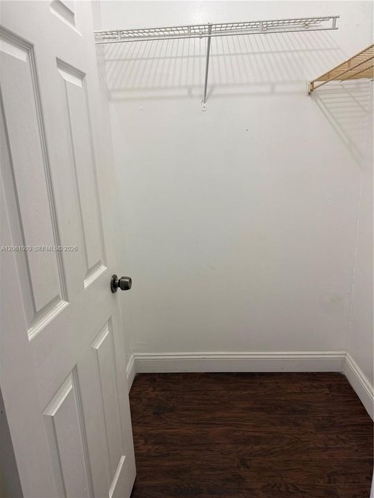 В аренду: $2,300 (2 спален, 2 ванн, 1428 Квадратных фут)