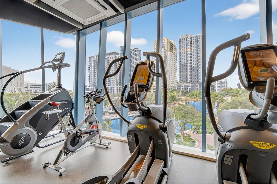 В аренду: $9,750 (2 спален, 2 ванн, 2141 Квадратных фут)