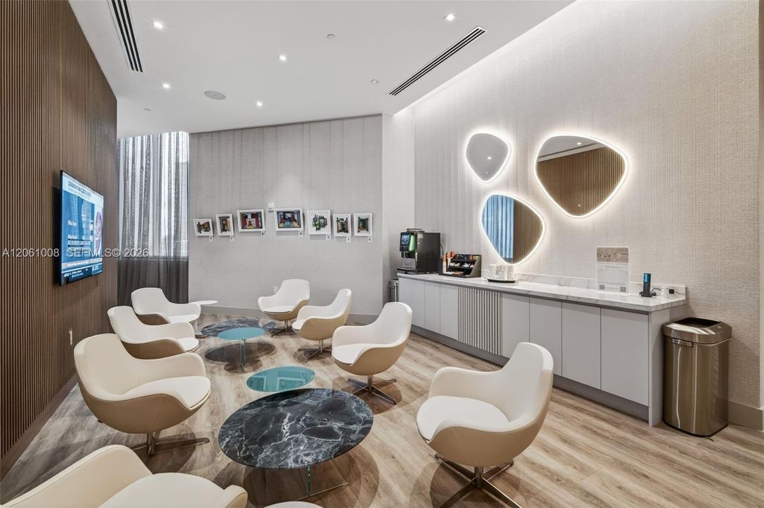 В аренду: $9,750 (2 спален, 2 ванн, 2141 Квадратных фут)