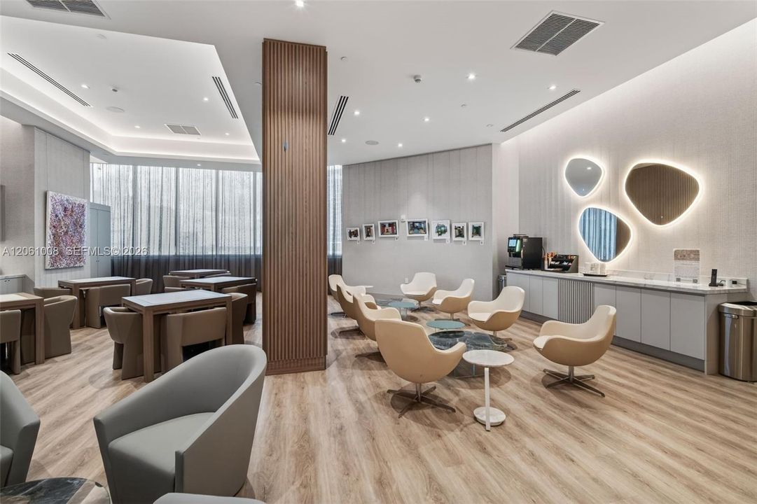 В аренду: $9,750 (2 спален, 2 ванн, 2141 Квадратных фут)