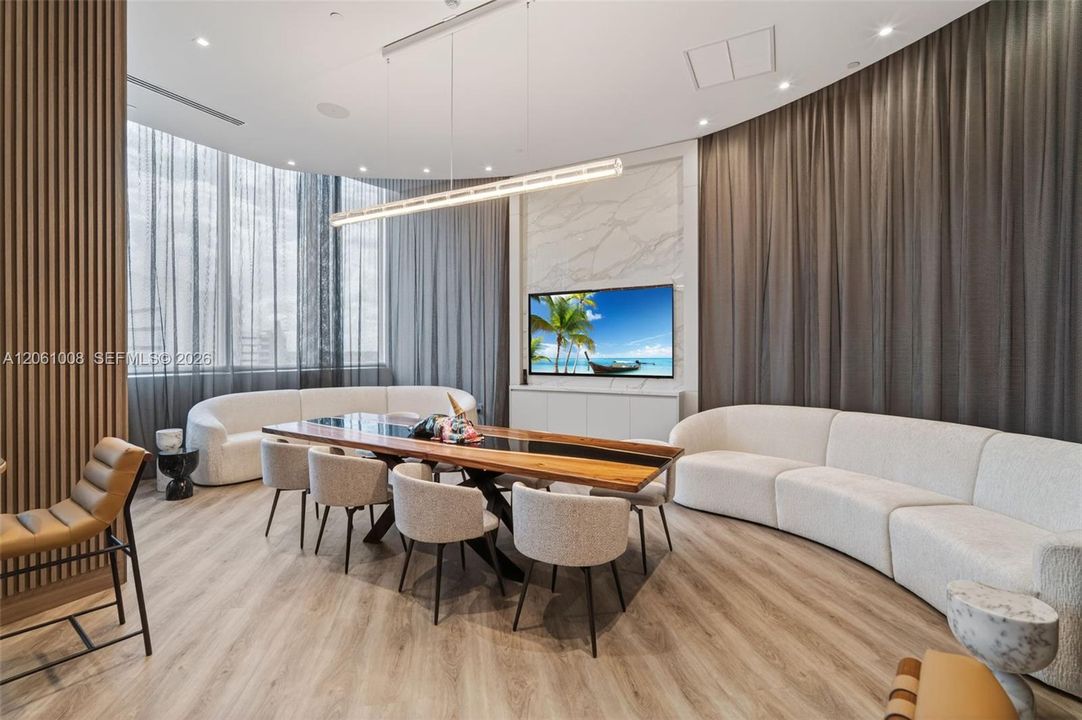 В аренду: $9,750 (2 спален, 2 ванн, 2141 Квадратных фут)