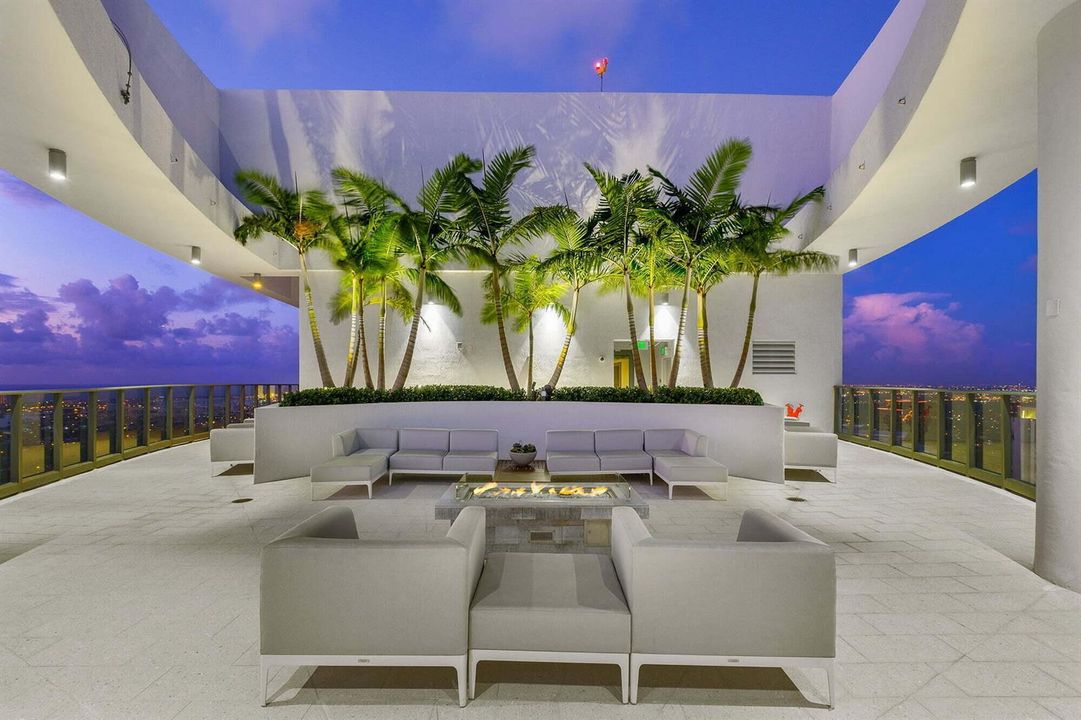 Apartments-Skydeck-Sunrise