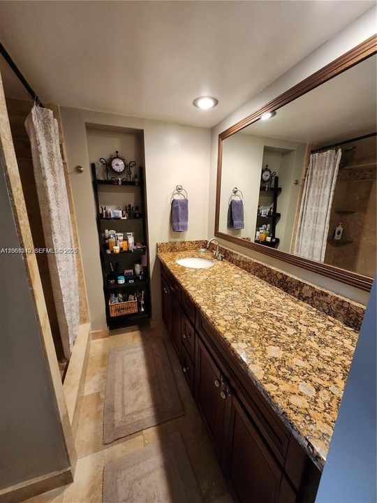 В аренду: $2,750 (2 спален, 2 ванн, 1288 Квадратных фут)