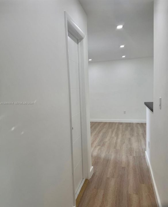 En Renta: $1,590 (1 camas, 1 baños, 3296 Pies cuadrados)