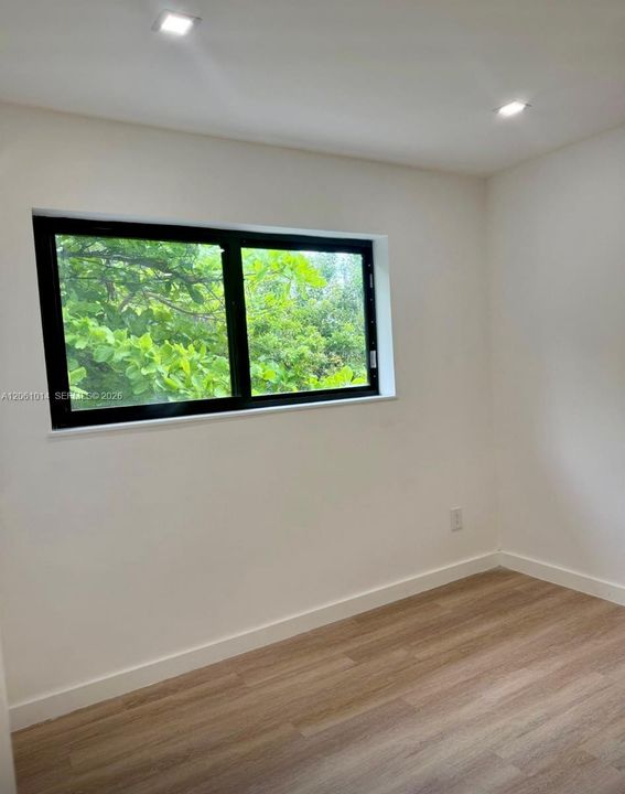 En Renta: $1,590 (1 camas, 1 baños, 3296 Pies cuadrados)