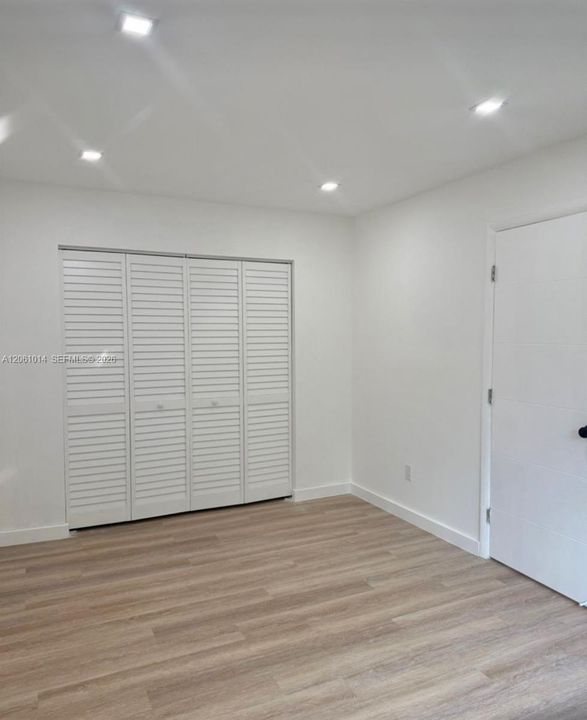 En Renta: $1,590 (1 camas, 1 baños, 3296 Pies cuadrados)
