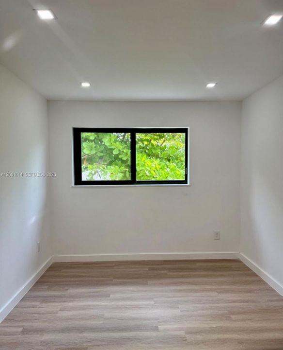En Renta: $1,590 (1 camas, 1 baños, 3296 Pies cuadrados)