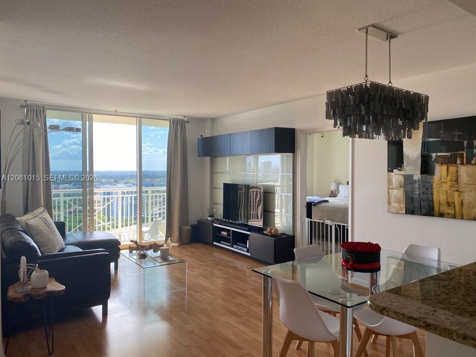 For Rent: $3,300 (2 beds, 2 baths, 1175 Square Feet)