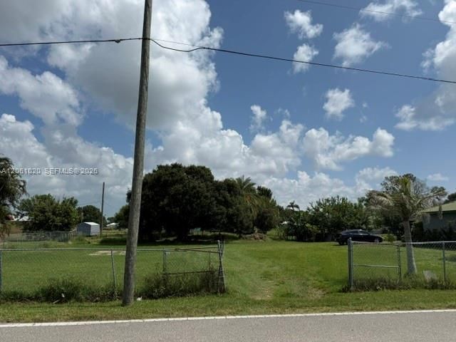 757 Avenue R, Moore Haven FL 33471