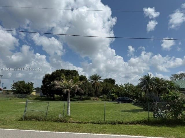 757 Avenue R, Moore Haven FL 33471