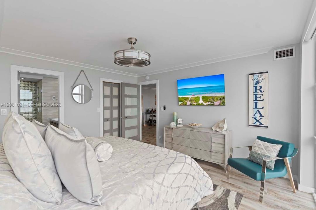 На продажу: $599,000 (2 спален, 2 ванн, 1100 Квадратных фут)